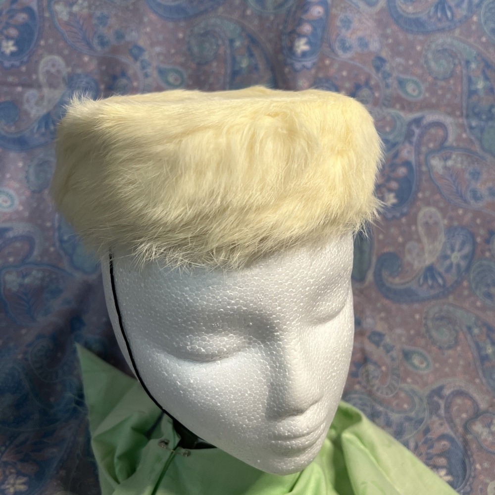 Vintage Sno-Belle Douglas of California Cream Faux Fur Pillbox Hat with Box